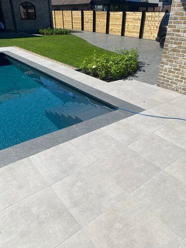 keramische terrastegel 60x60x2 Uni Grey betonlook